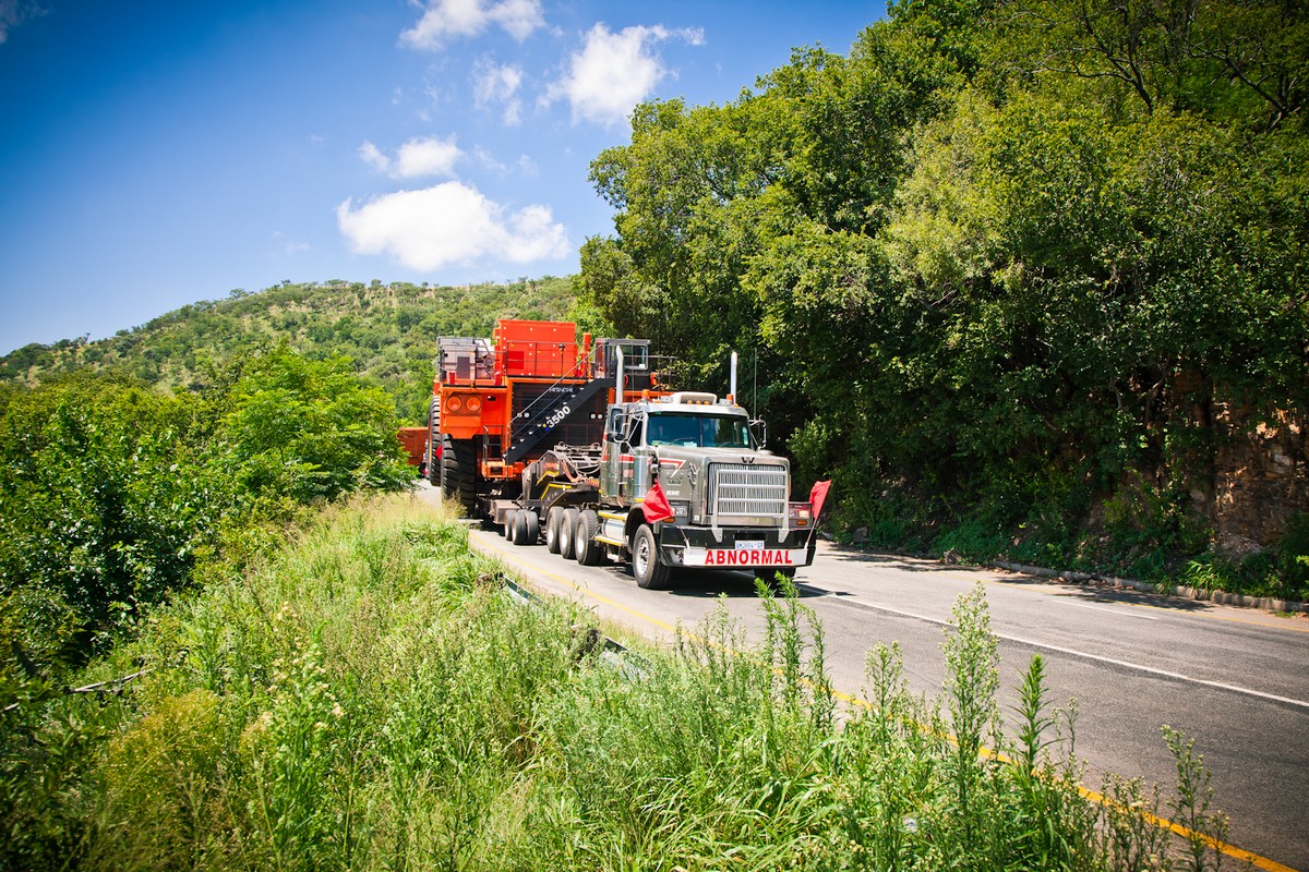 Transcor abnormal-load transport image 3
